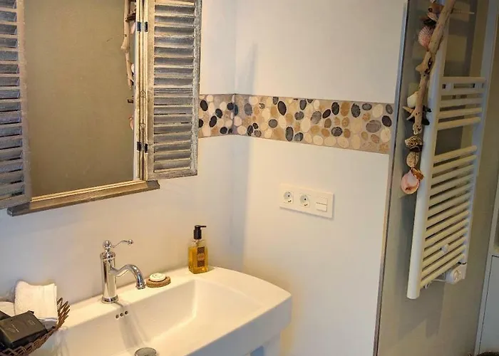 Flying Whale Lejlighed